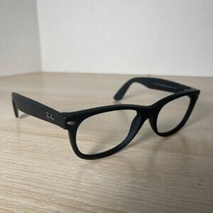 Ray-Ban RB2132 New Wayfarer 622 Black Rubber Sunglasses 55-18-145 READ